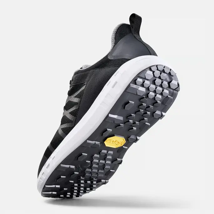 Беърфут боси маратонки Flow Motion от BÄR