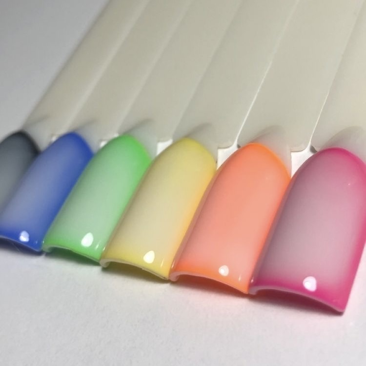 Milky Top Coat (no wipe)